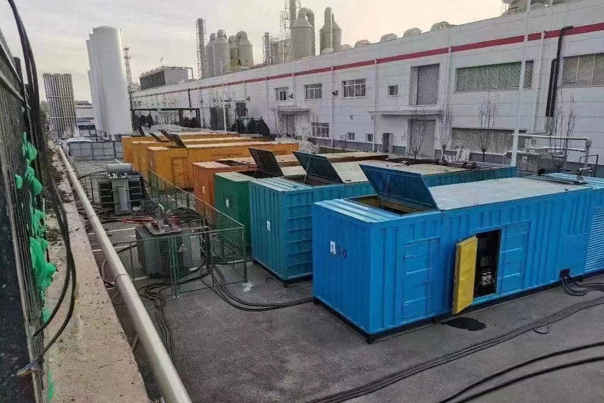 金城江发电机租赁施工现场